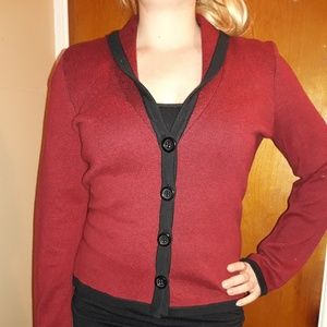 Collared cardigan sweater